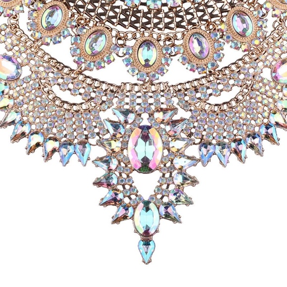 Gorgeous Crystal 2 Tier Statement Bib Necklace - Picture 5 of 6